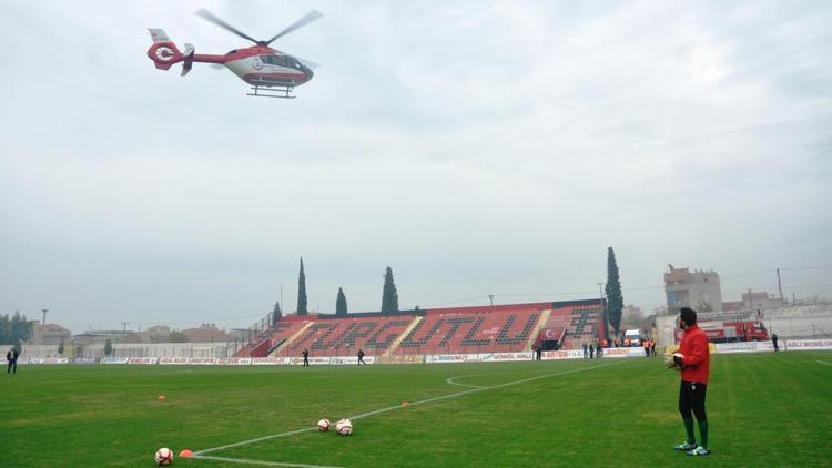 Doğum yapan genç kadının imdanına ambulans helikopter yetişti