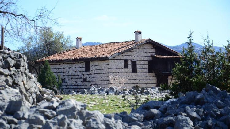 Aksekide 800 yıllık mahalle, turistlerin gözdesi