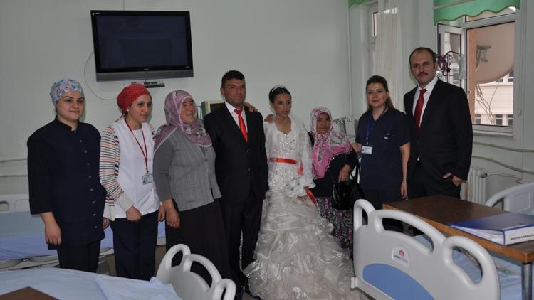 Diyaliz hastası çifte hastanede nikah