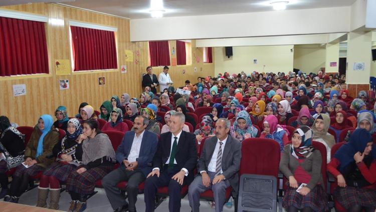 Aksaray’da öğrencilere Kayıtdışı İstihdam ve Sosyal Güvenlik Bilinci semineri