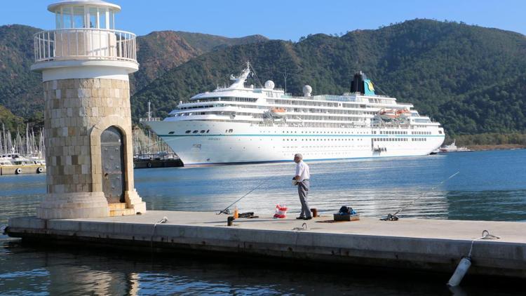 Yolcu gemisi Amadea, Marmarise geldi