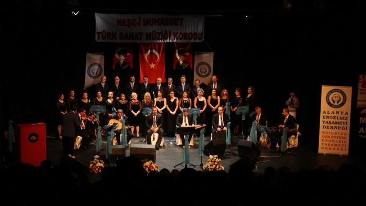 Engelliler yararına konser verdiler