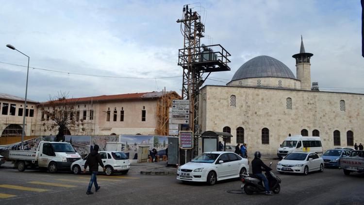 Tarihi cami çevresinde turizm atağı