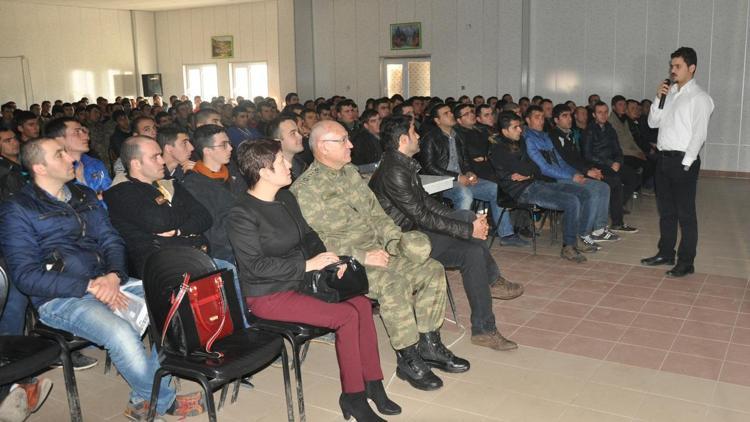 Mehmetçiğe madde bağımlılığı ve zararları eğitimi