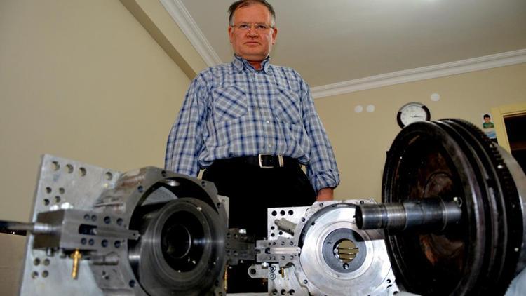 Emekli işçi, yakıt tasarrufu sağlayan motor icat etti