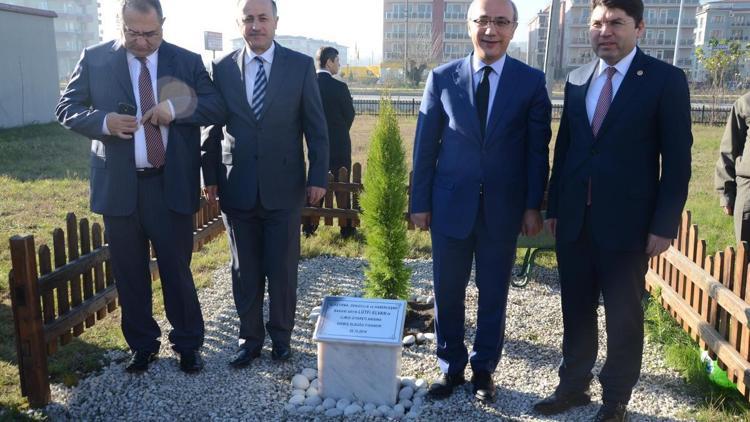 Ulaştırma, Denizcilik ve Haberleşme Bakanı Elvan, Bartında: