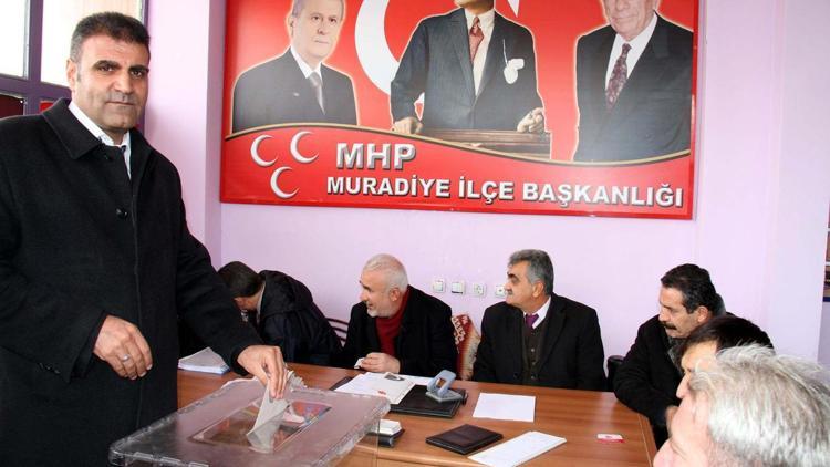 MHP Muradiye İlçe Başkanlığı Kongresi