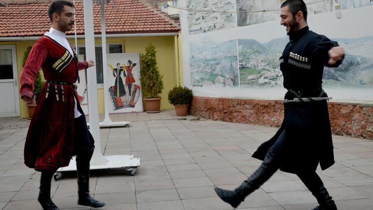 Karaçay Türklerinin geleneksel etkinliği UNESCO yolunda