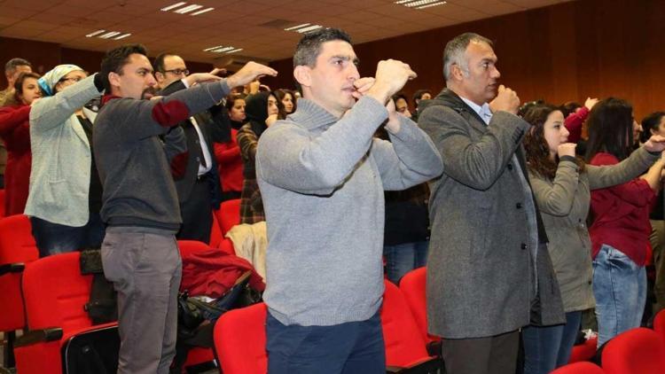 Deaf Olympics 2017 olimpiyatları için Türk ve Uluslararası işaret dili eğitimi başladı