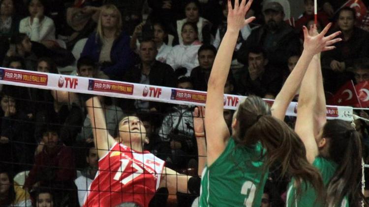 Voleybol: 2015 CEV Bayanlar 18 Yaşaltı Bayanlar Avrupa Şampiyonası