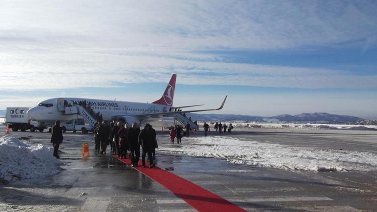 Kastamonu Havalimanında karla mücadele çalışmaları