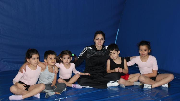 Türkiyenin ilk olimpik cimnastikçisi, yeni yeteneklerin peşinde