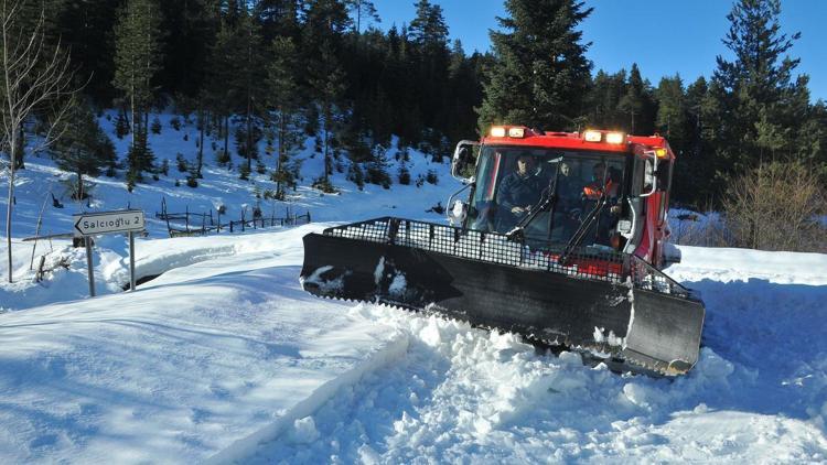 Hasta bebek, AFAD ekiplerince hastaneye ulaştırıldı