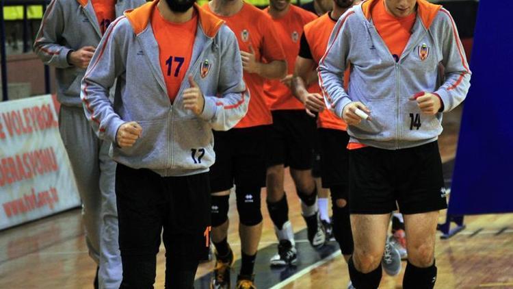 İnegöl Belediyespor Erkek Voleybol Takımı Antrenörü Aksoy: