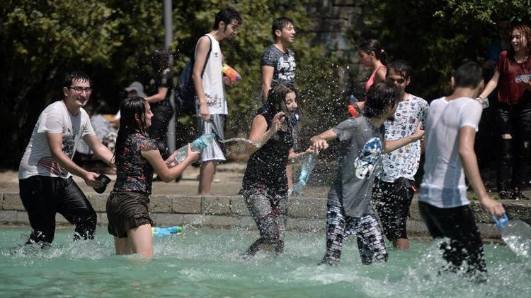 Su savaşları havuza taştı