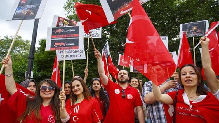 Türk Öğrenci Birliği, İngiliz medyasını protesto etti