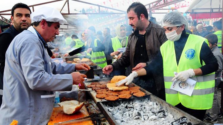 Kadirlide 1. Geleneksel Sucuk Ekmek Festivali düzenlendi