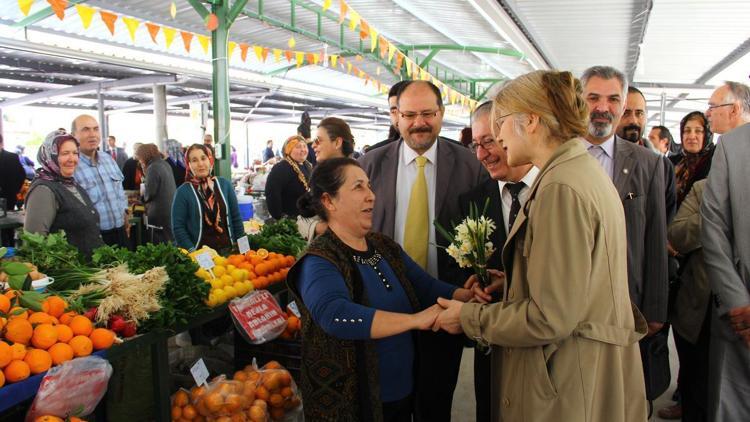 Anadolu Partisi Genel Başkanı Tarhan, Mersinde