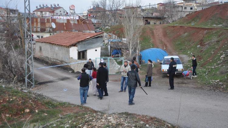 Adıyamanda iki aile arasında kavga: 1i polis 12 yaralı