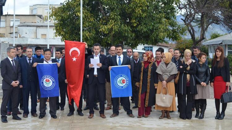 Eğitim-Bir-Sen Demre Şube üyelerinin nöbet eylemi