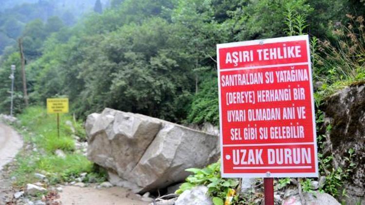 Senoz Vadisinde HESler Dereden uzak durun tabelası astı