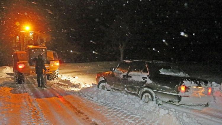 Eskişehirde tipide mahsur kalan 3 kişi kurtarıldı