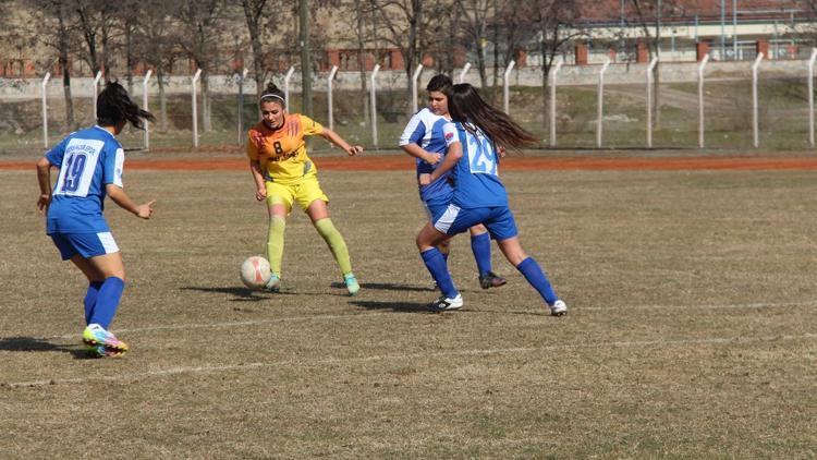 Futbol: Bayanlar 2. Lig