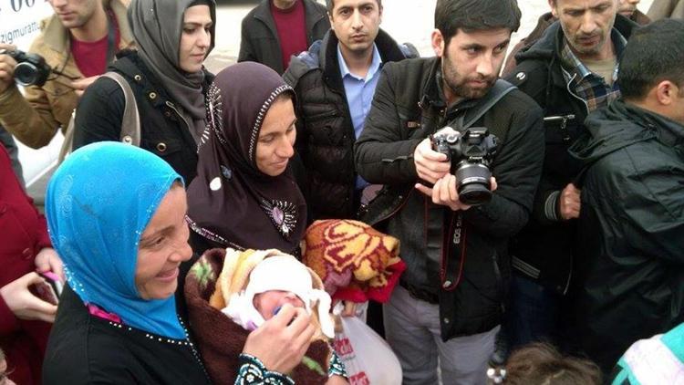 Ağın Belediyesi ve Ülkü Ocaklarından Türkmenlere yardım eli