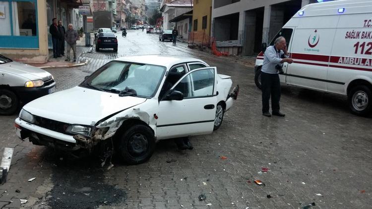 Denizlide trafik kazası: 4 yaralı