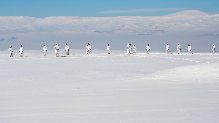 Kış-2015 Atışlı Arazi Tatbikatı nefes kesti