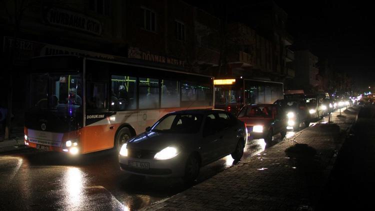 Elektrik kesintisini protesto eyleminde gerginlik