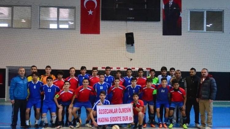 Adana’da Okullarası Genç Erkekler Futsal Müsabakaları