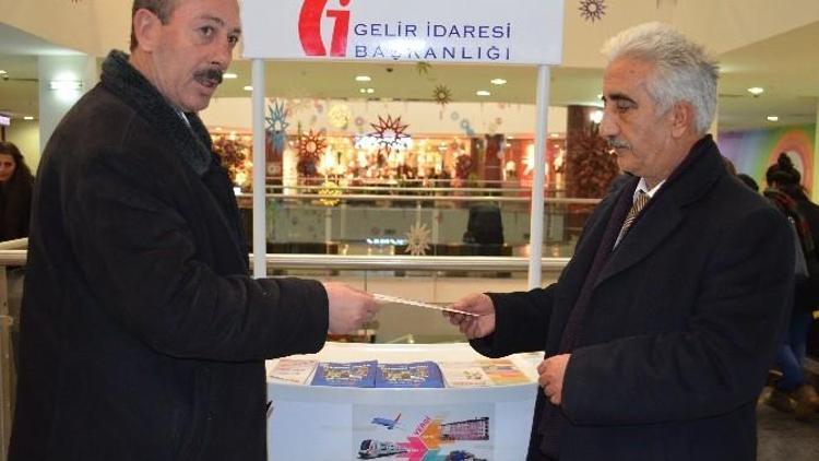 Palaerium AVM’de Gelir İdaresi Başkanlığı’ndan Bilgilendirme Standı