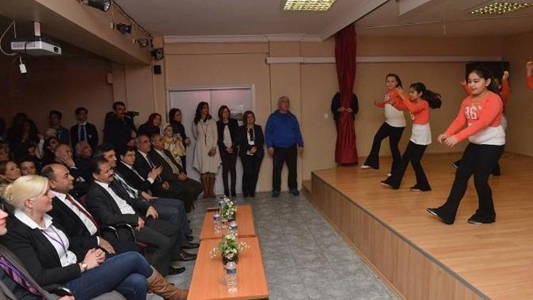 Çiğli Belediyesi’nden Comenius’a Destek