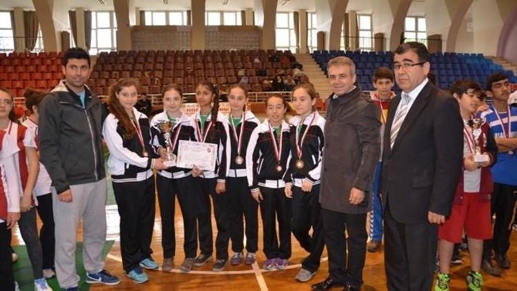 Okullar Arası Yıldızlar Badminton İl Birinciliği Turnuvası Sona Erdi