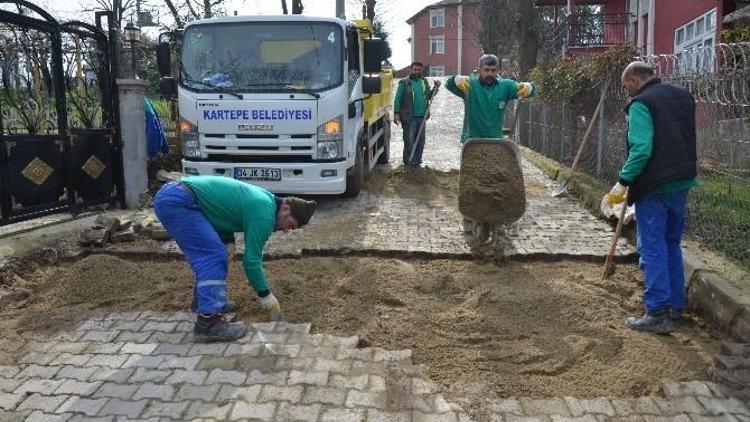 Sarımeşe’de Üst Yapı İyileştirmeleri Devam Ediyor