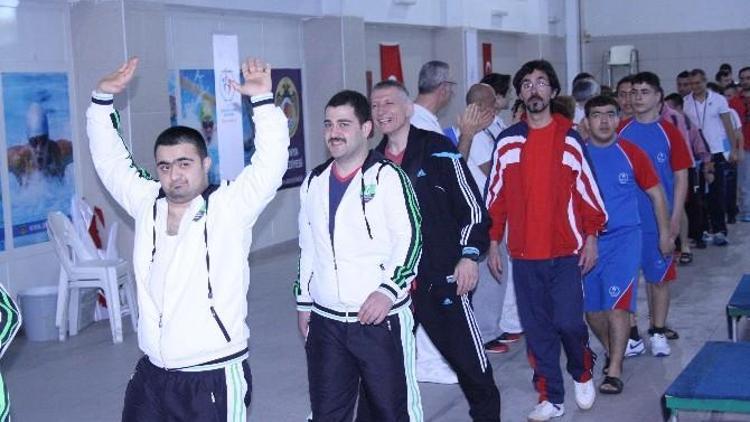 Türkiye Özel Sporcular İkinci Bölge Yüzme Şampiyonası Alanya’da Başladı