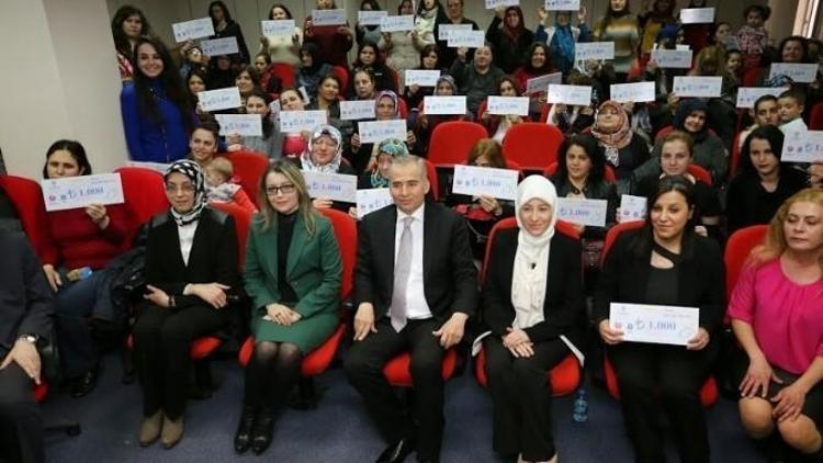 AK Partili Vekil Aday Adayı’ndan Hemcinselerine Kadınlar Günü Jesti
