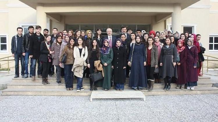 Uludağ Üniversitesi’nden Yıldırımlı Öğrencilere Eğitim Desteği