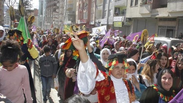 Hakkari’de 8 Mart Yürüyüşü