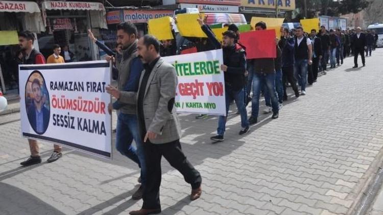 Kahta’da Ramazan Fırat İçin Oturma Eylemi Yapıldı