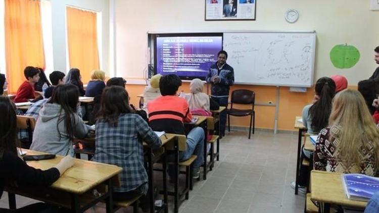 Yedirenk Sosyal Bilimler Lisesinde Ülke Tanıtımı Yaptı