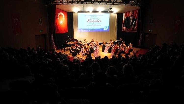 Çağdaş Kadınlar Bodrum’da, Kadınlar Günü’ne Özel Konser Verdi