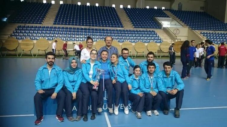 Erciyes Üniversitesi, Okçulukta Kupa Ve Madalyaları Topladı