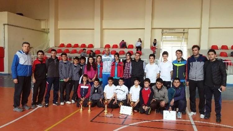 Badminton Yıldızlar İl Birinciliği Müsabakaları Sona Erdi