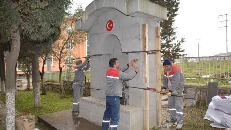 Körfez’de Şehit Mezarları Bakımdan Geçiriliyor