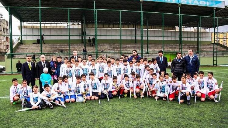 Şehitkamil Belediyesi Çanakale Futbol Turnuvasında Kupalar Yeni Sahiplerinde