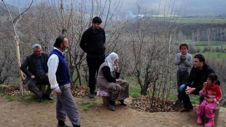 Kaymakam İnce Yardıma Muhtaç Aileye Sahip Çıktı