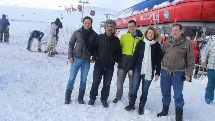 Hollandalı Aile Erciyes’e Hayran Kaldı