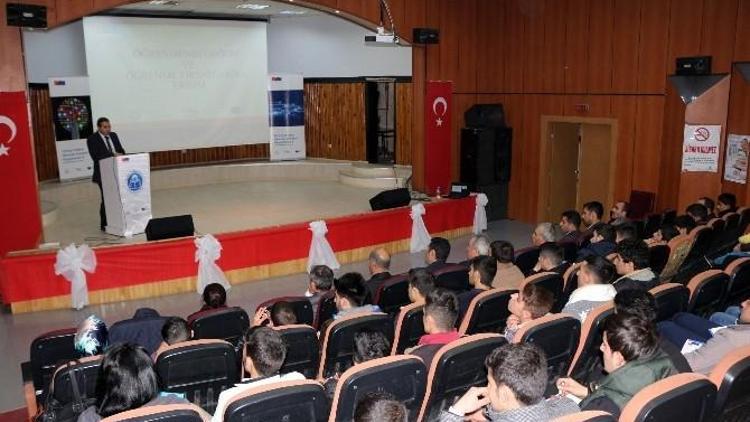 Ağrı’da “Dijital Öğrenme Ve Öğrenme Fırsatlarına Erişim” Semineri